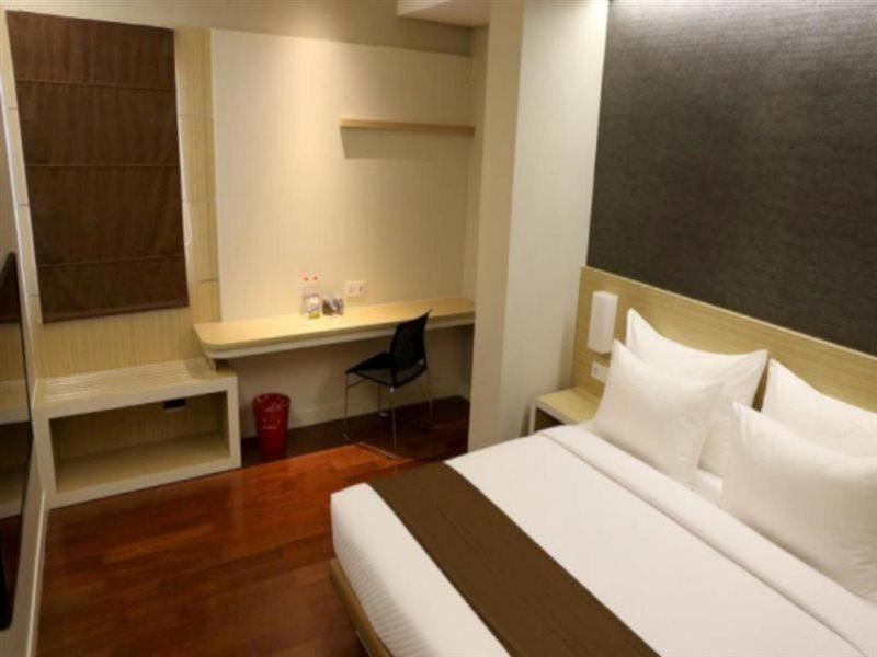 Grand Citihub Hotel @Kartini Бандар Лампунг Екстериор снимка